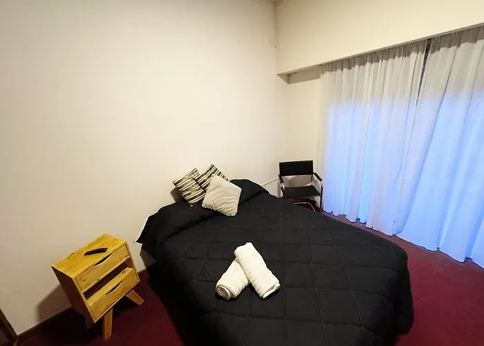 Casa Zona Residencial , Pileta, Garage Doble Y Quincho Con Parrilla
