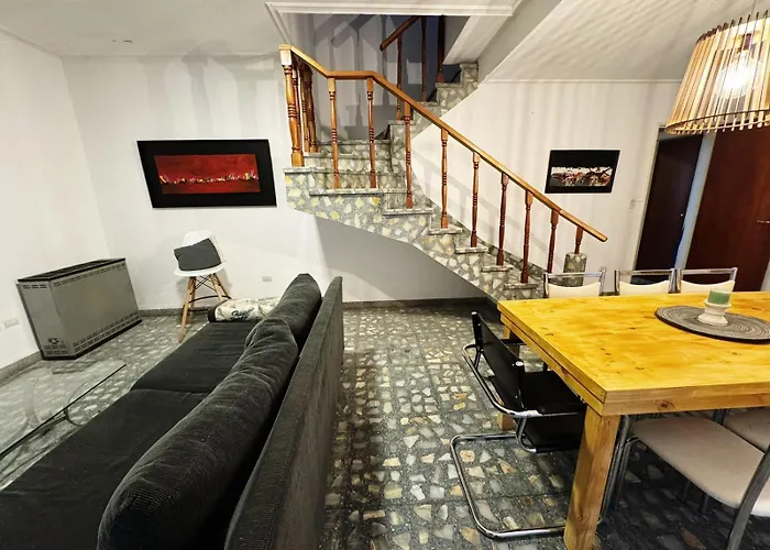 Casa Zona Residencial , Pileta, Garage Doble Y Quincho Con Parrilla