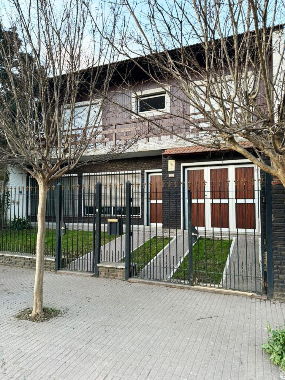 Holiday home Casa Zona Residencial , Pileta, Garage Doble Y Quincho Con Parrilla
