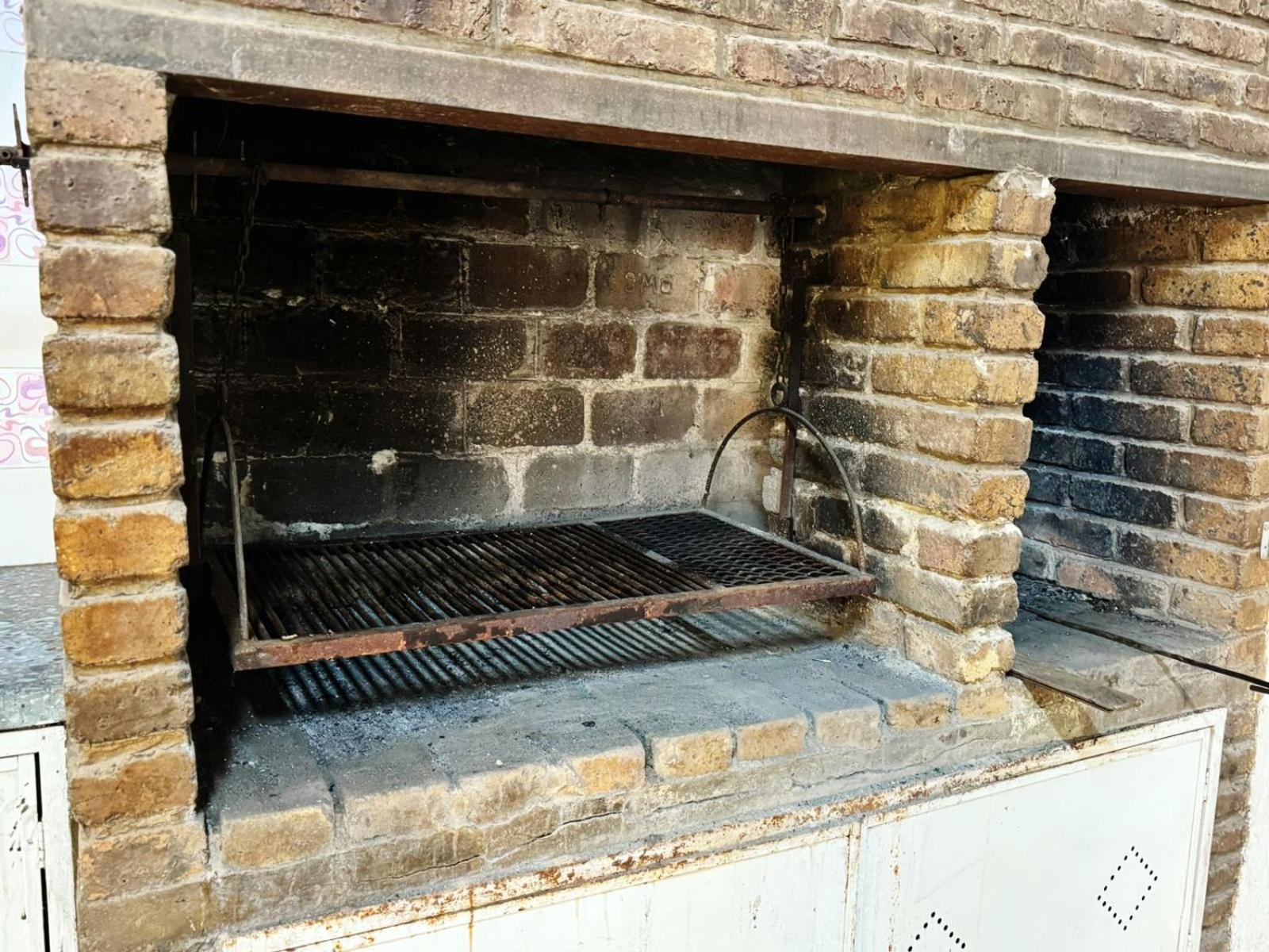 Holiday home Casa Zona Residencial , Pileta, Garage Doble Y Quincho Con Parrilla *